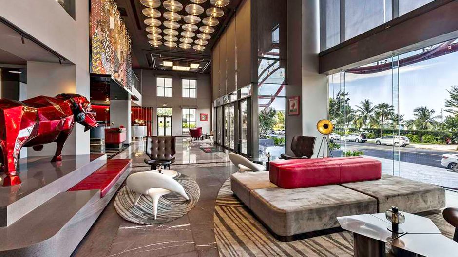 Radisson RED Danang Lobby