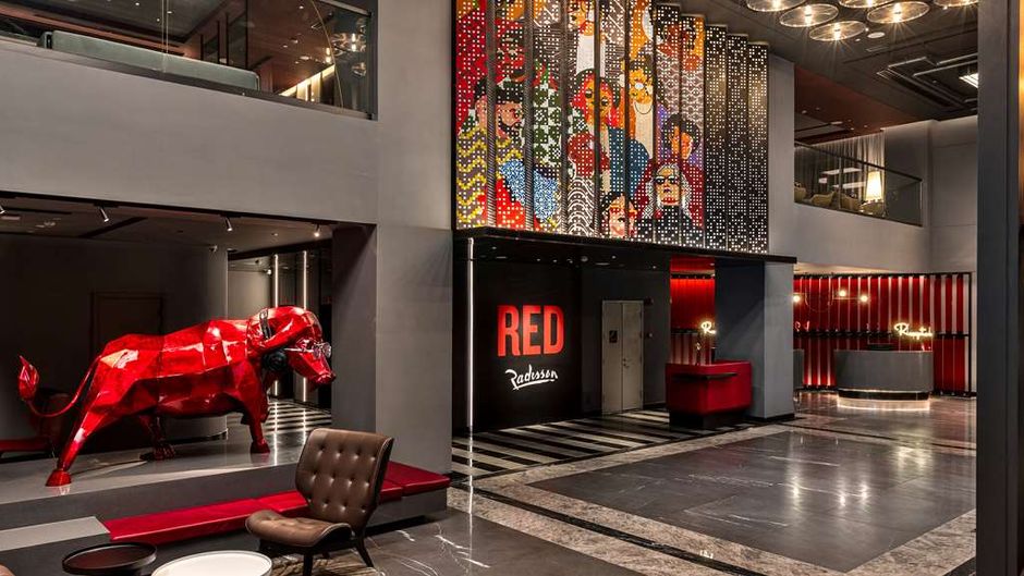 Radisson RED Danang Lobby