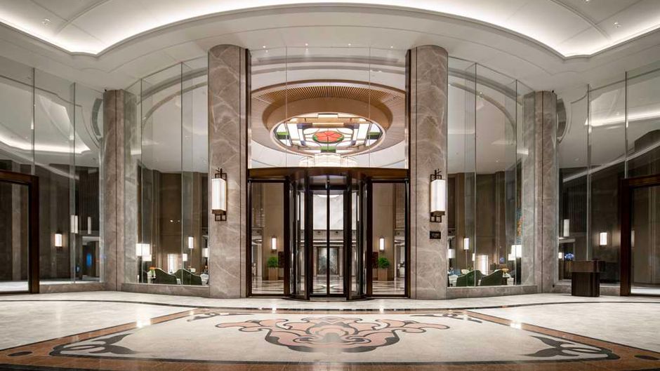 Yuexiu Hotel Guangzhou-Curio Collection Lobby