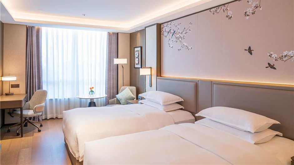 Yuexiu Hotel Guangzhou-Curio Collection Room
