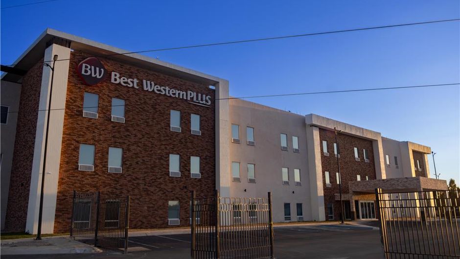 Best Western Plus Sacramento Exterior