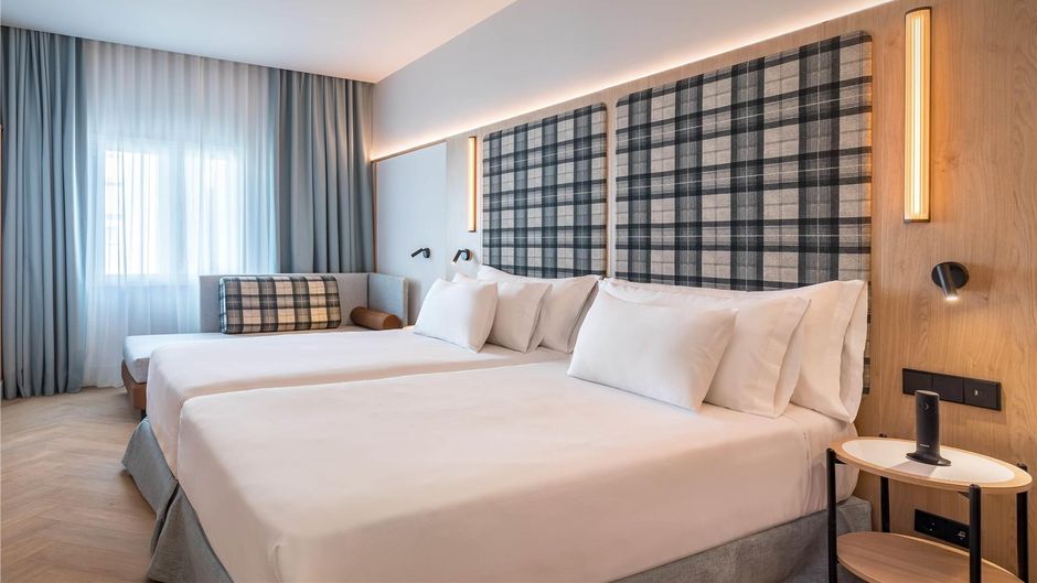 Hotel Felipe IV Room