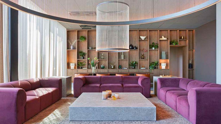 Clarion Hotel Helsinki Airport Lobby
