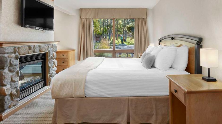 Fairmont Hot Springs Resort Suite