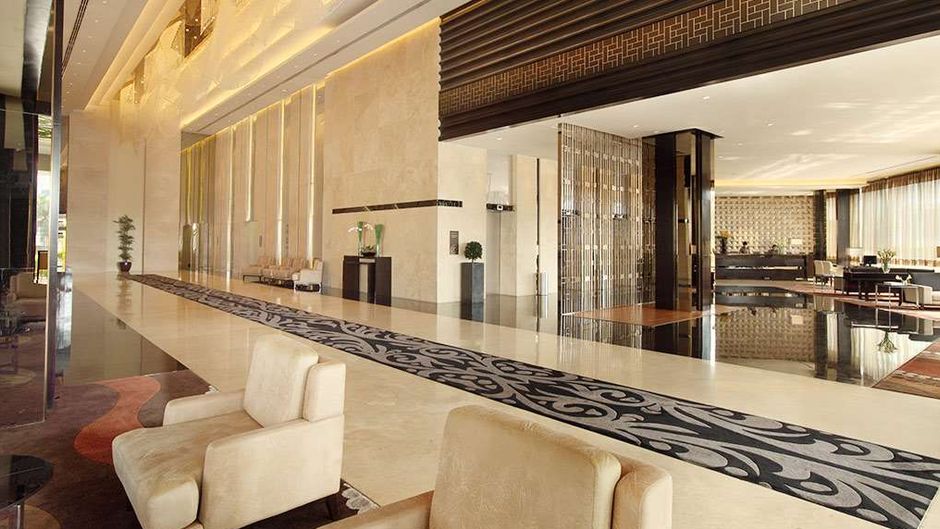 Po Hotel Semarang Lobby