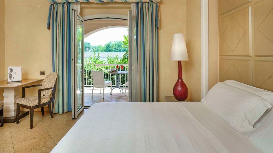 Romano Palace Luxury Hotel Room