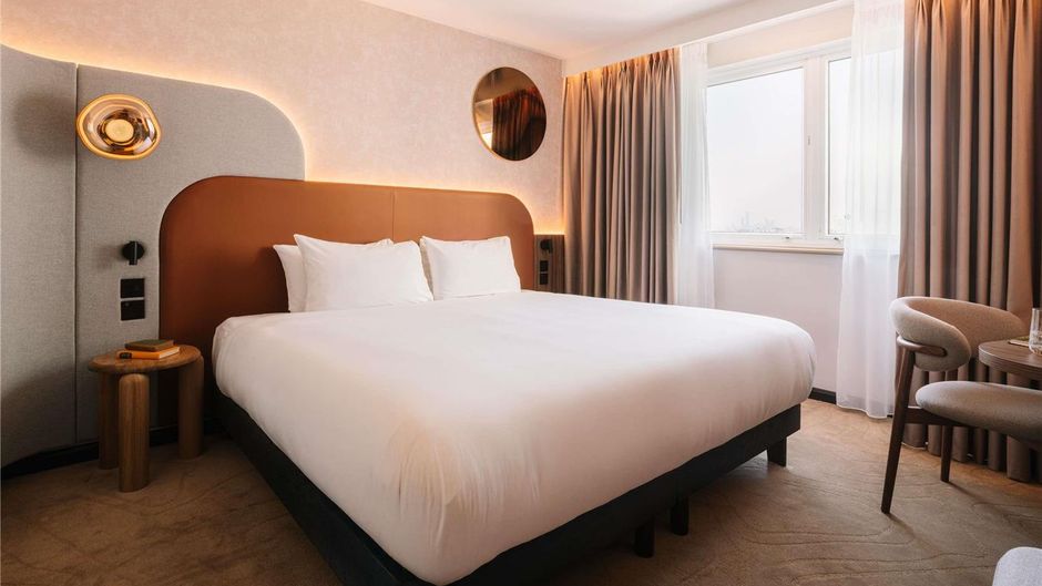Mercure London Earls Court Room