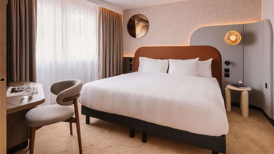 Mercure London Earls Court Suite