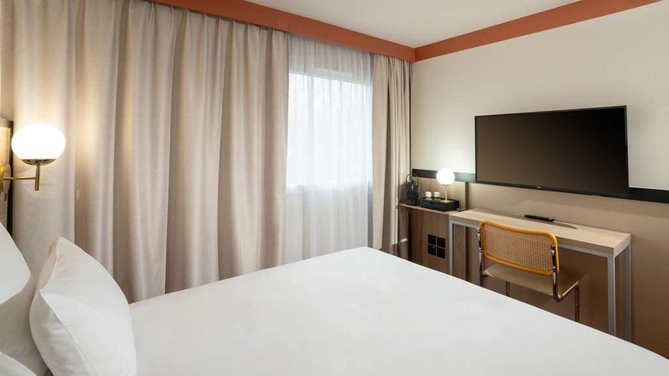 Sure Hotel by Best Western Caen Memorial Room