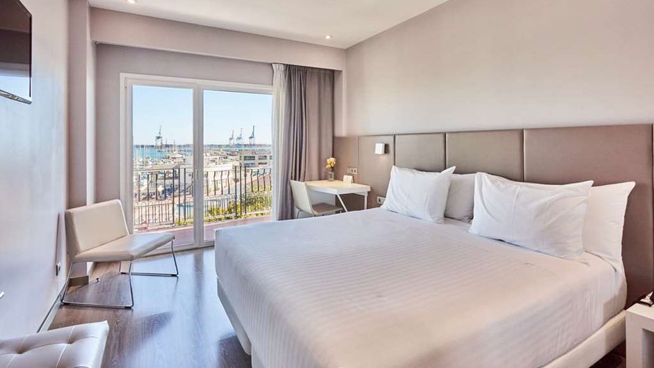 Silken Turcosa Castellon Room