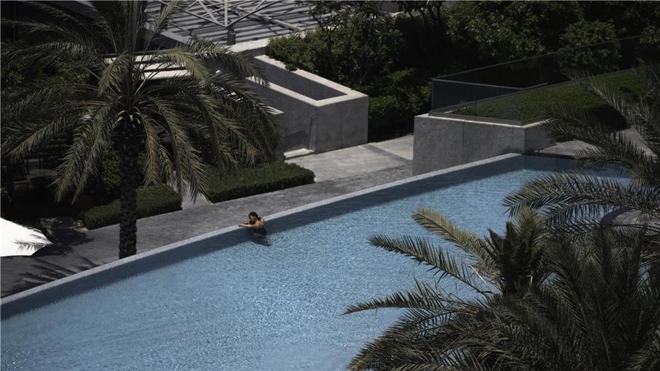 Kempinski The Boulevard Dubai Pool