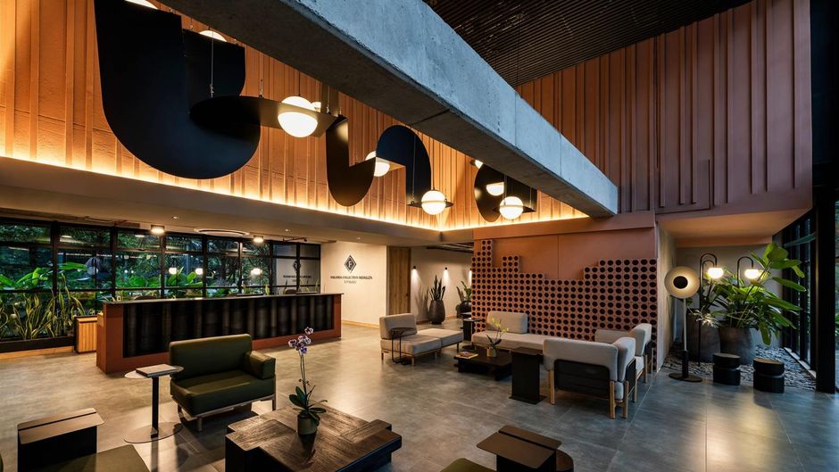 Faranda Collection-Radisson Individuals Lobby
