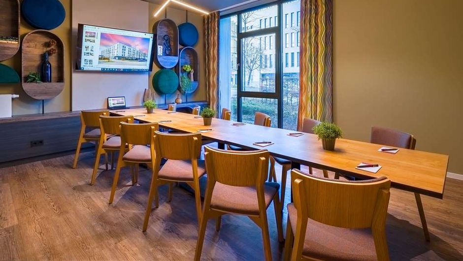 Ramada Encore by Wyndham Munich Messe Meeting
