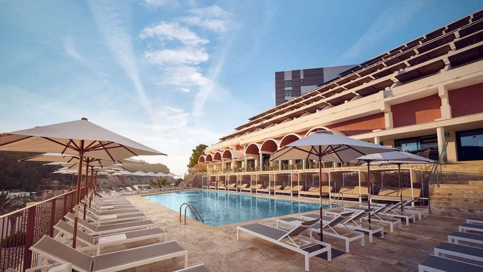 Cala San Miguel Ibiza Resort, Curio Coll Pool