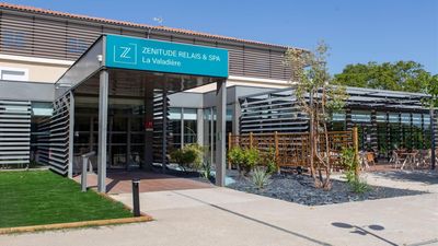 Zenitude Hotel la Valadiere, Ascend Coll