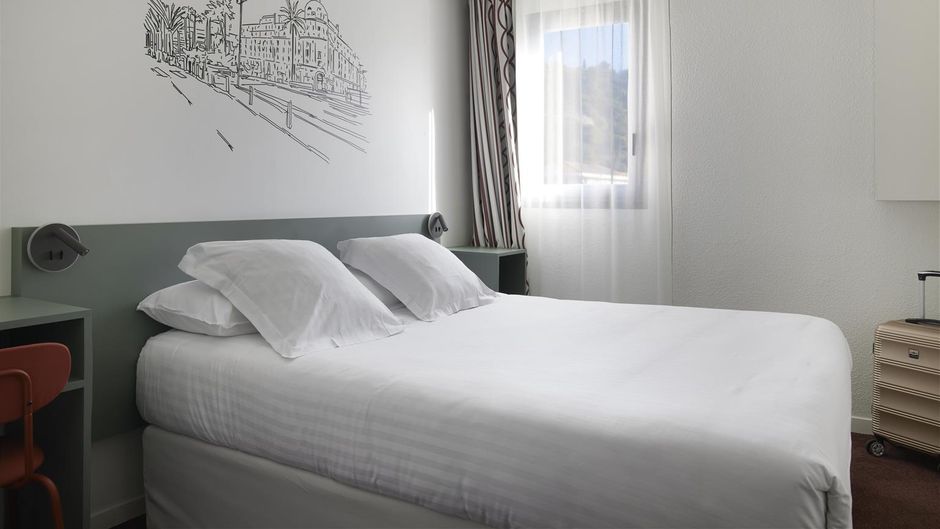 Hotel Isidore Room