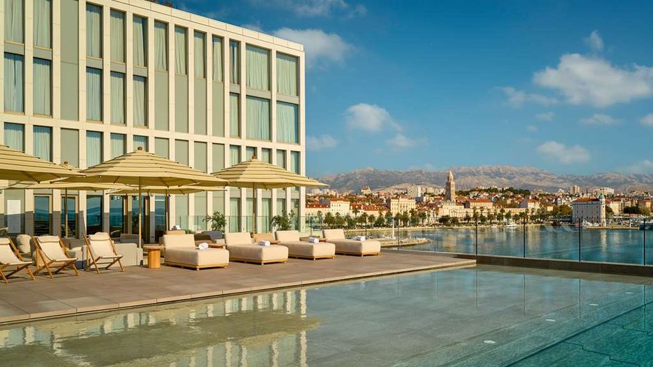 Hotel Ambasador Split Exterior