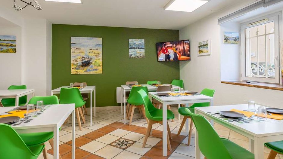 Les Cordeliers Residence De Tourisme Restaurant