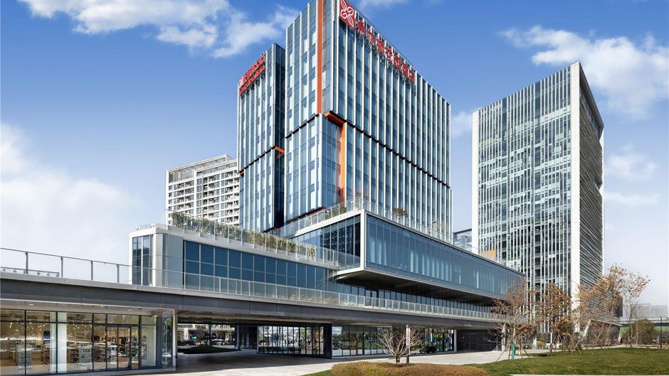Hilton Garden Inn Grand Canal Exterior