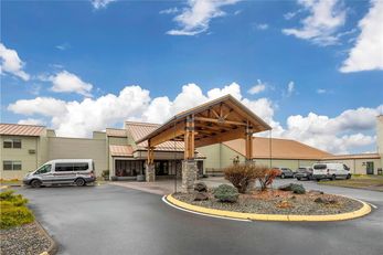 Columbia River Hotel Ascend Collection