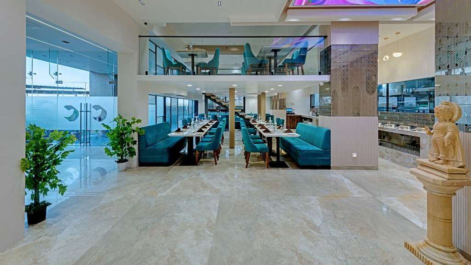 Comfort Inn Sapphire, Chandkheda Restaurant