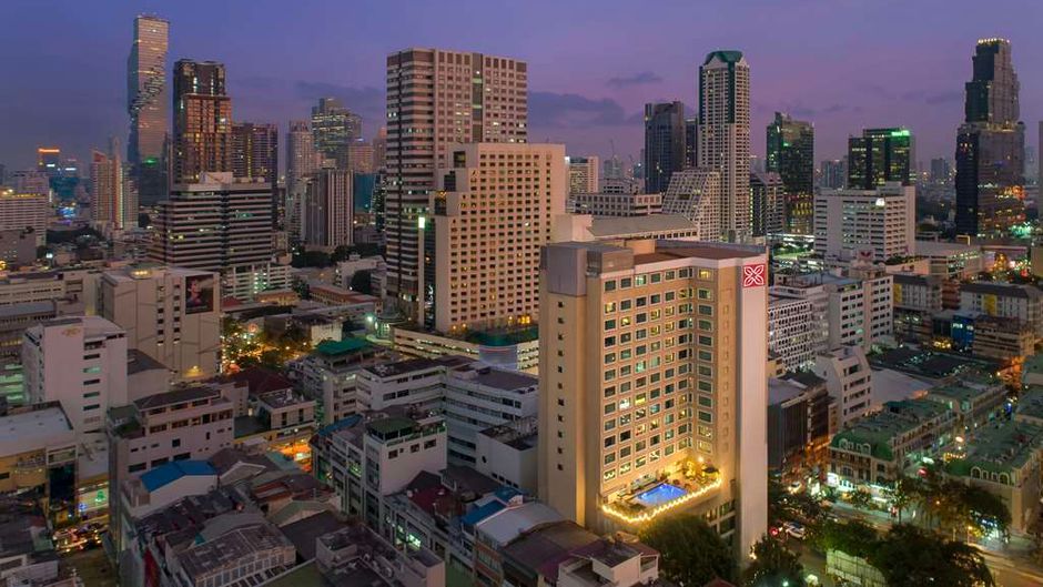 Hilton Garden Inn Bangkok Silom Exterior