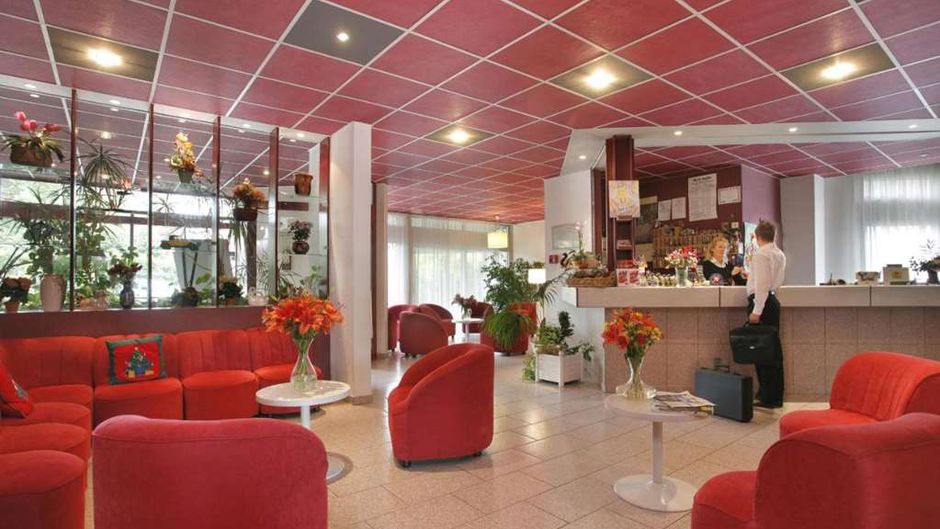 Hotel l'Arc en Ciel Lobby
