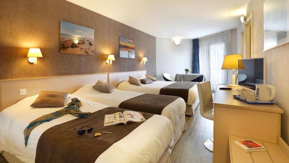 Hotel l'Arc en Ciel Room