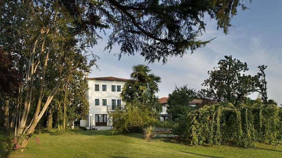 Villa Pace Park Hotel Bolognese Exterior