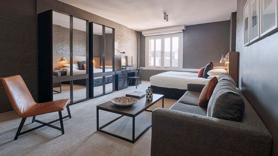 Harbour Rocks Hotel Suite