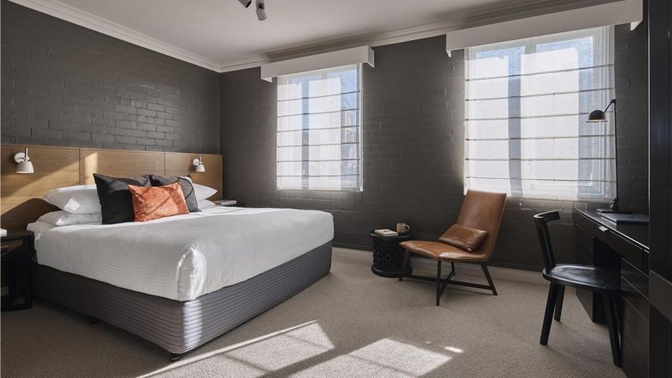 Harbour Rocks Hotel Room