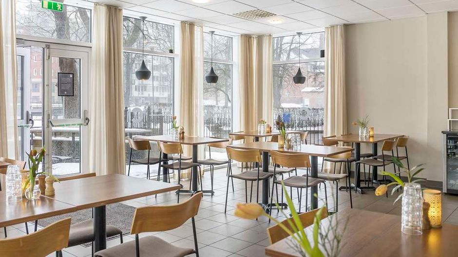 Best Western River C Hotel Restaurant