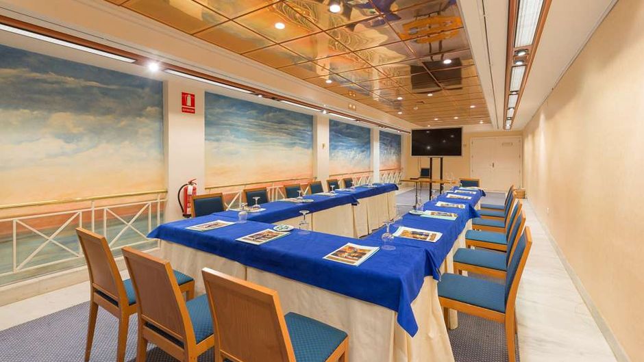 Hotel Playa Victoria Meeting