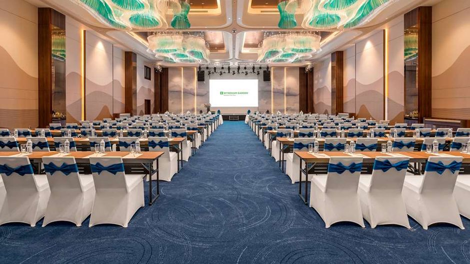 Wyndham Garden Sonasea Van Don Meeting