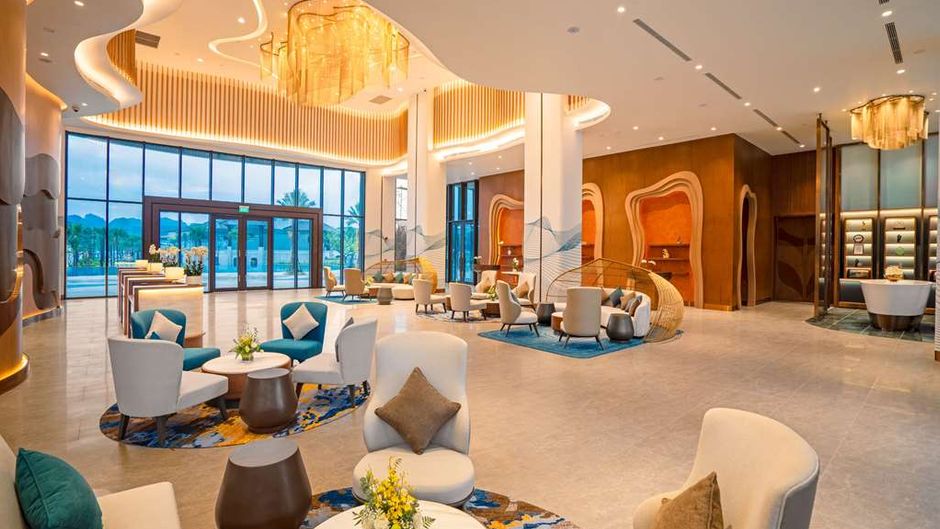 Wyndham Garden Sonasea Van Don Lobby
