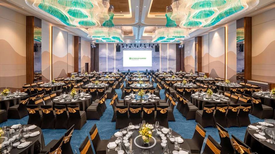 Wyndham Garden Sonasea Van Don Ballroom