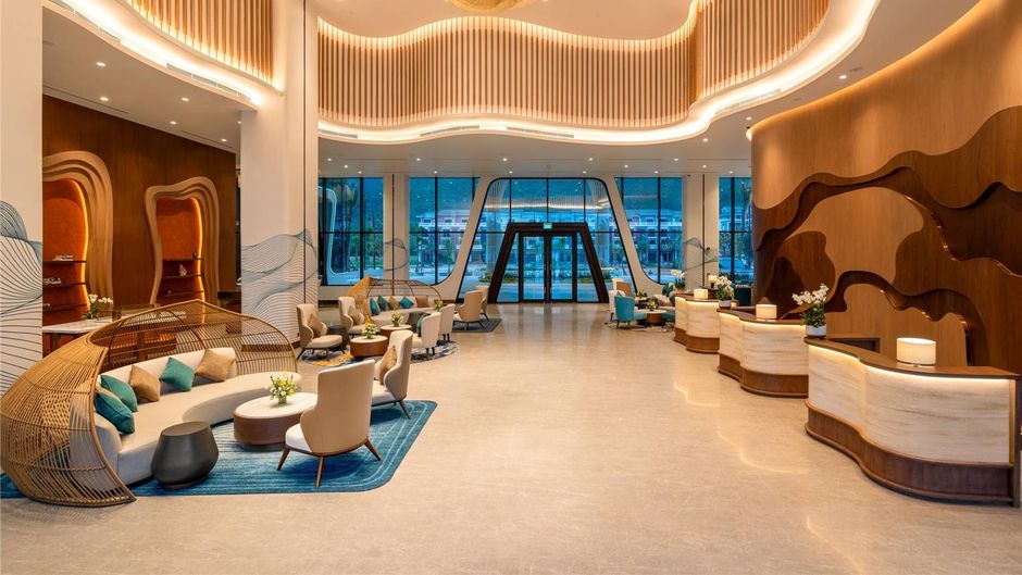 Wyndham Garden Sonasea Van Don Lobby