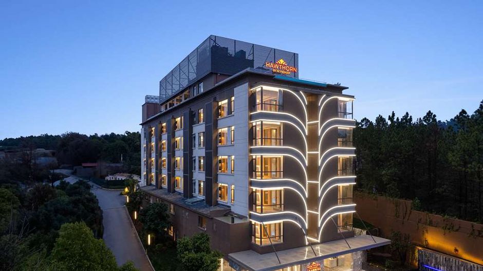 Hawthorn by Wyndham Honghe Mile Hot Spri Exterior