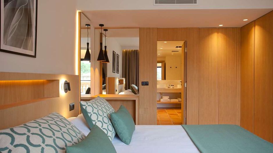 Mon Port Hotel & Spa Room