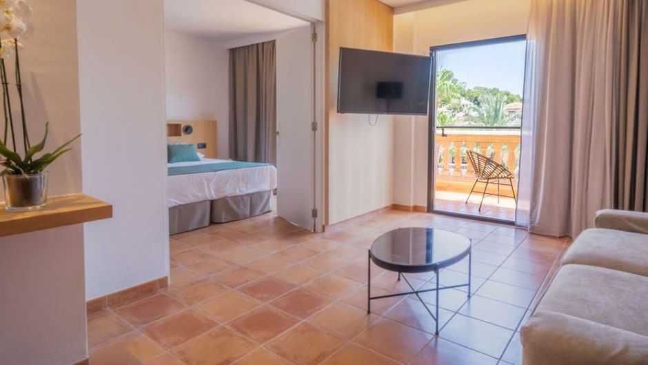Mon Port Hotel & Spa Room