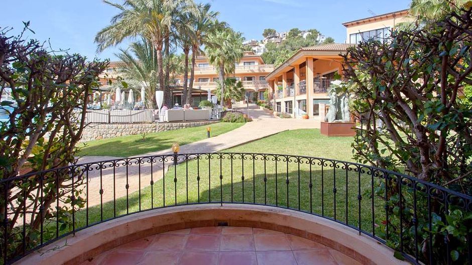 Mon Port Hotel & Spa Exterior