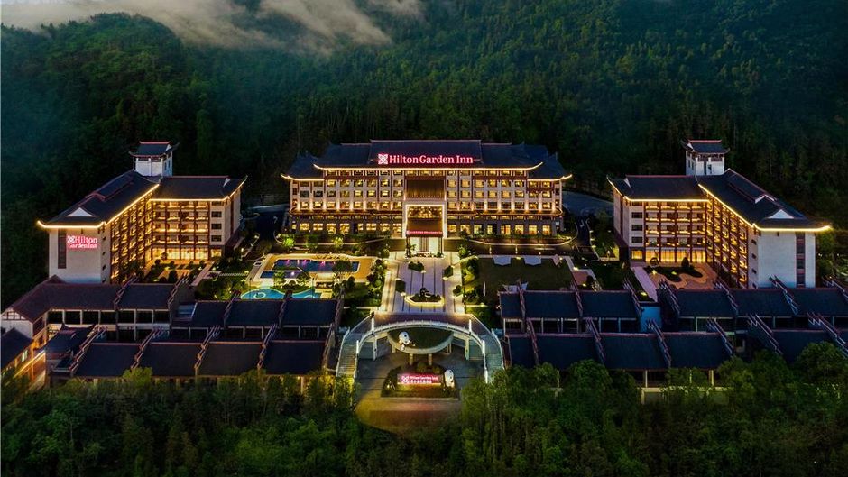Hilton Garden Inn Wulingyuan Exterior