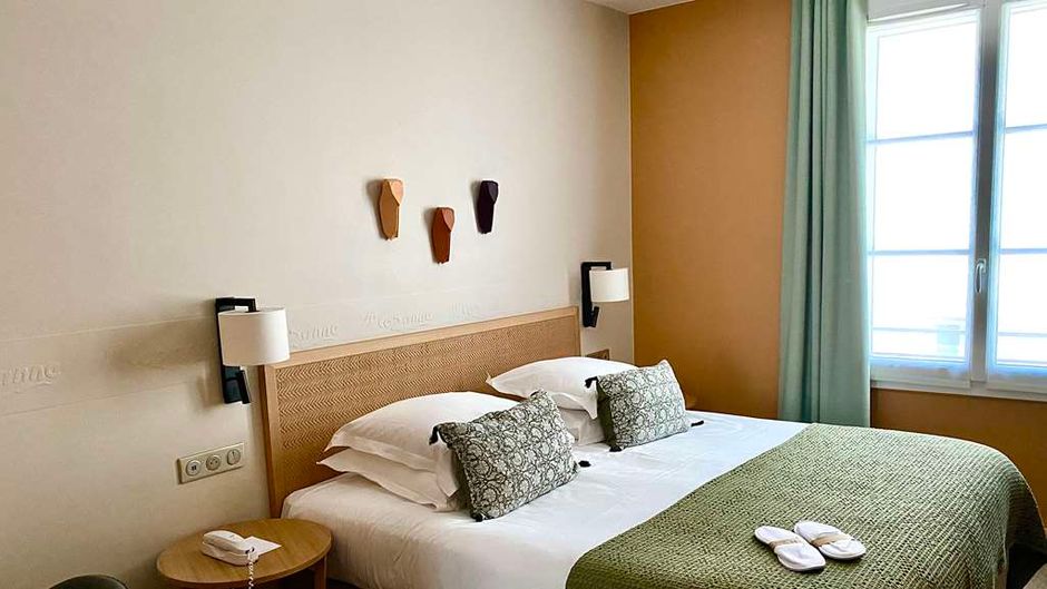 Cezanne Hotel Room