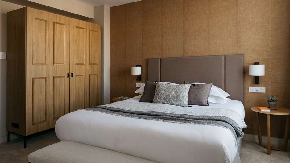Cezanne Hotel Room