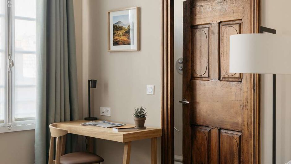 Cezanne Hotel Room