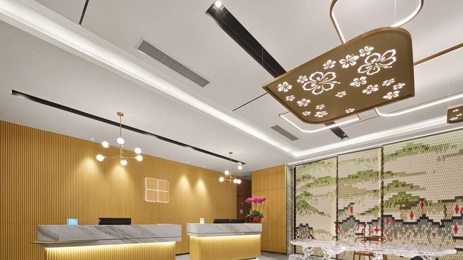 Hilton Garden Inn Yuci Lobby