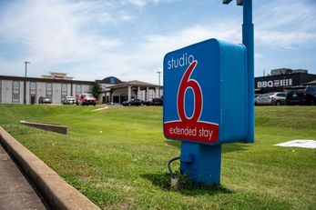 Motel 6 Claremore, OK