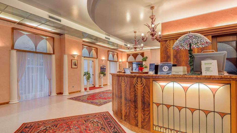 Hotel San Giusto Lobby