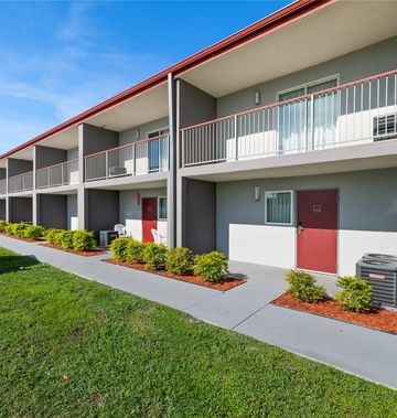 Quality Suites Wildwood-The Villages