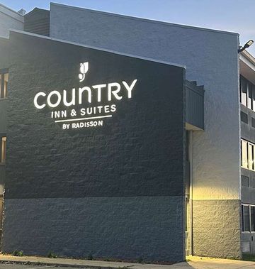 Country Inn & Suites by Radisson, Dunbar